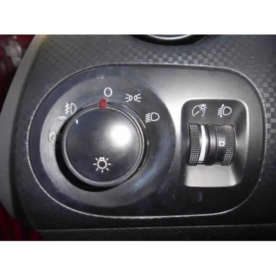 SEAT ALTEA (5P1) '2005 1.9 TDI ROJO