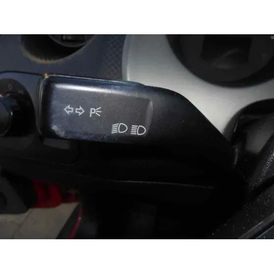 SEAT ALTEA (5P1) '2005 1.9 TDI ROJO