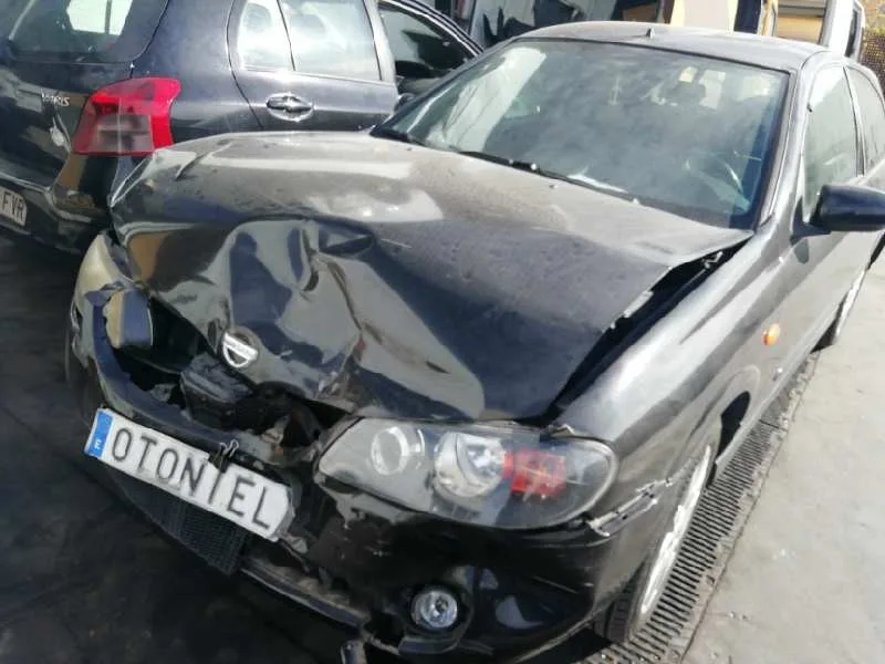 NISSAN ALMERA (N16/E) NISSAN ALMERA (N16/E) '2004 ACENTA NEGRO 2002