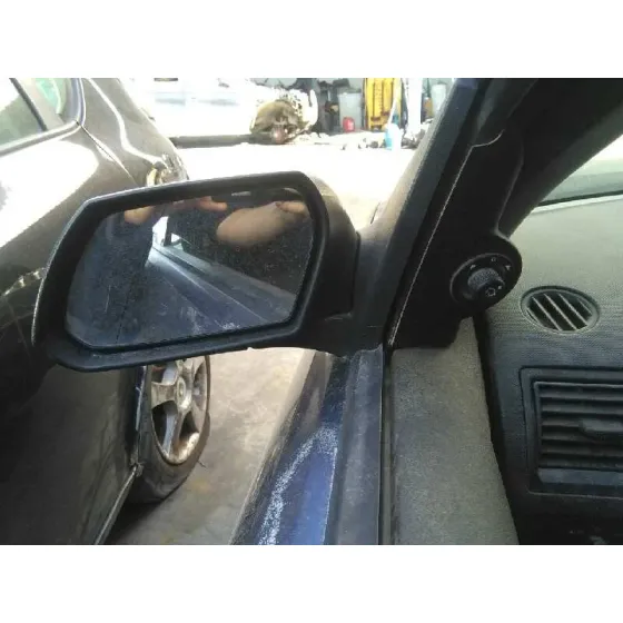 FORD MONDEO BERLINA (GE) '2003 AMBIENTE AZUL