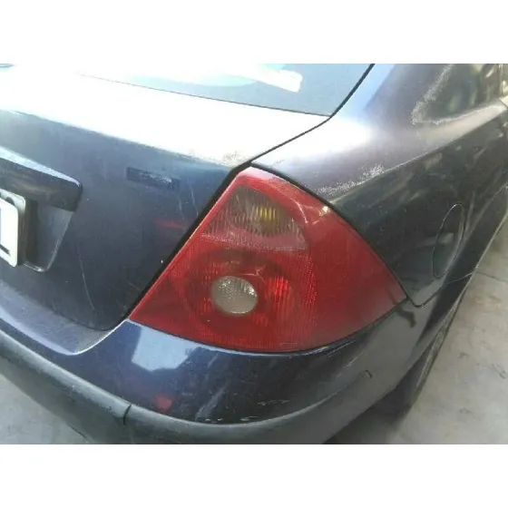 FORD MONDEO BERLINA (GE) '2003 AMBIENTE AZUL