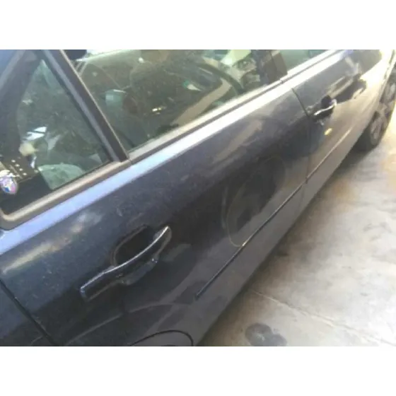 FORD MONDEO BERLINA (GE) '2003 AMBIENTE AZUL