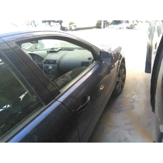 FORD MONDEO BERLINA (GE) '2003 AMBIENTE AZUL