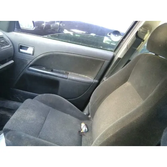 FORD MONDEO BERLINA (GE) '2003 AMBIENTE AZUL