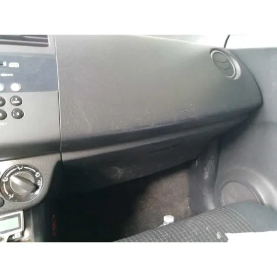 SUZUKI SWIFT BERLINA (MZ) '2006 GL (5-PTAS.) PLATA