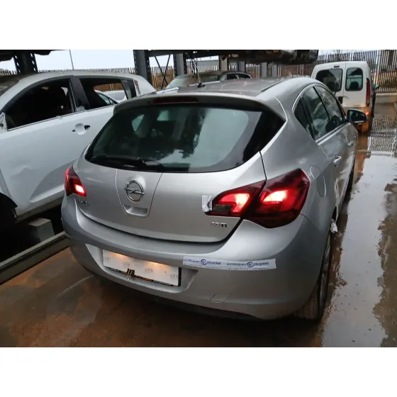 MOTOR A17DTR 92KW. CAMBIO MANUAL 6V CVF/KW: 12,02/92
