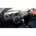 RENAULT MEGANE II BERLINA 5P RENAULT MEGANE II BERLINA 5P '2003 CONFORT AUTHENTIQUE NEGRO 2002