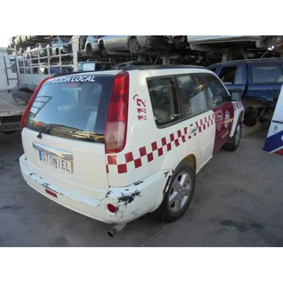 NISSAN X-TRAIL (T30) '2006 COMFORT BLANCO