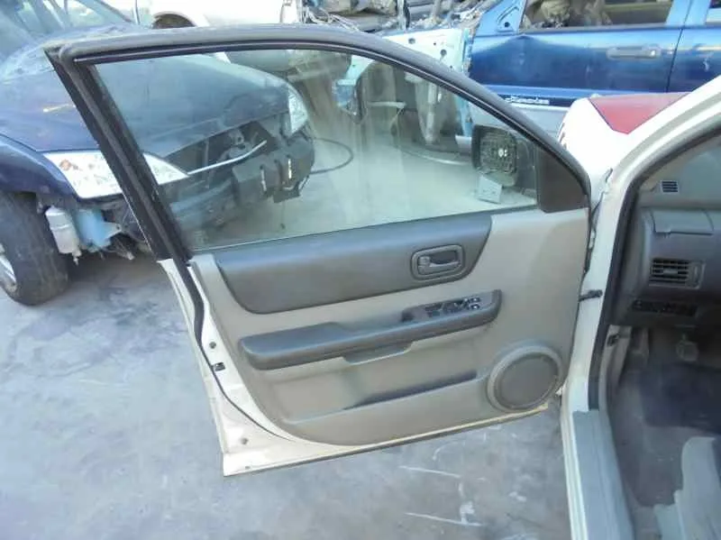 NISSAN X-TRAIL (T30) '2006 COMFORT BLANCO