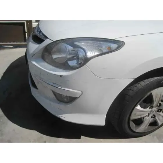 HYUNDAI I30 '2011 CLASSIC BLANCO