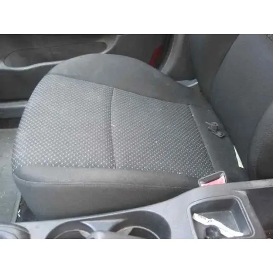 HYUNDAI I30 '2011 CLASSIC BLANCO
