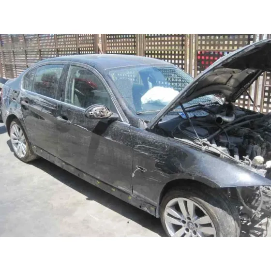 BMW SERIE 3 BERLINA (E90) '2005 320D NEGRO