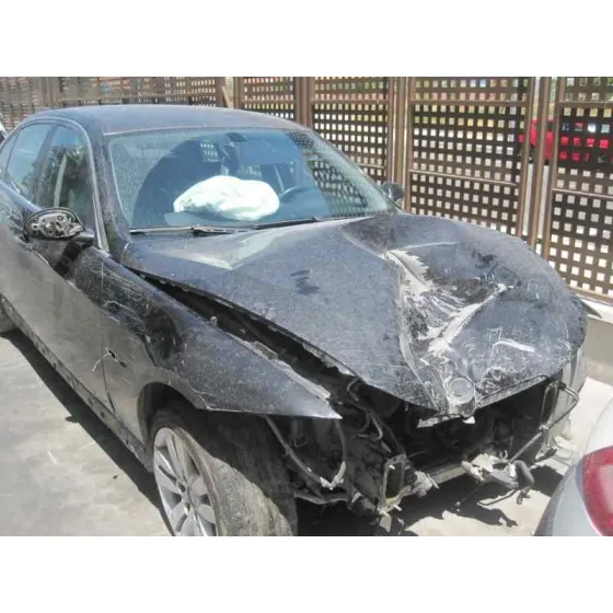 BMW SERIE 3 BERLINA (E90) '2005 320D NEGRO