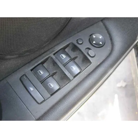 BMW SERIE 3 BERLINA (E90) '2005 320D NEGRO