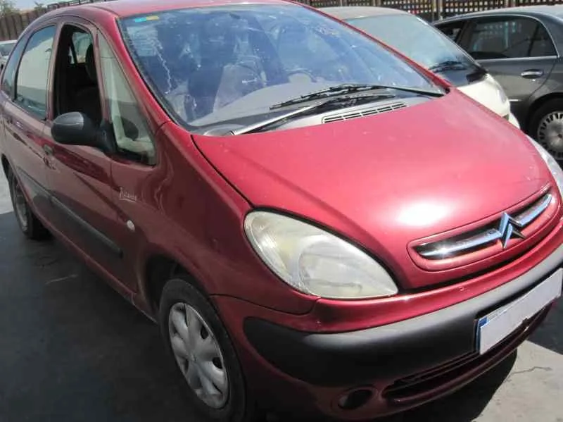 CITROEN XSARA PICASSO '2002 2.0 HDI EXCLUSIVE ROJO