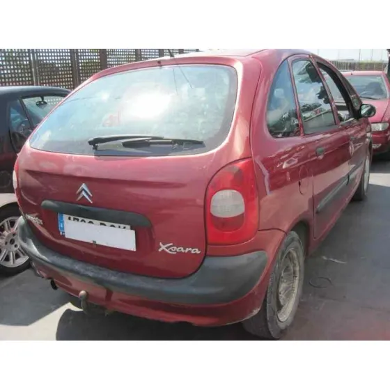CITROEN XSARA PICASSO '2002 2.0 HDI EXCLUSIVE ROJO
