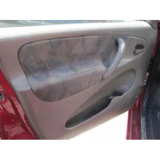 CITROEN XSARA PICASSO '2002 2.0 HDI EXCLUSIVE ROJO