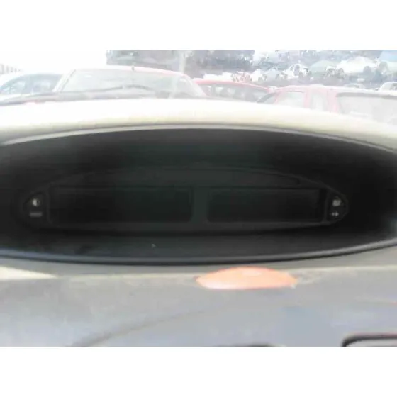 CITROEN XSARA PICASSO '2002 2.0 HDI EXCLUSIVE ROJO