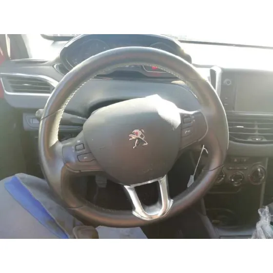 PEUGEOT 208 '2017 1.6 BLUE-HDI FAP ROJO
