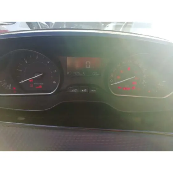 PEUGEOT 208 '2017 1.6 BLUE-HDI FAP ROJO