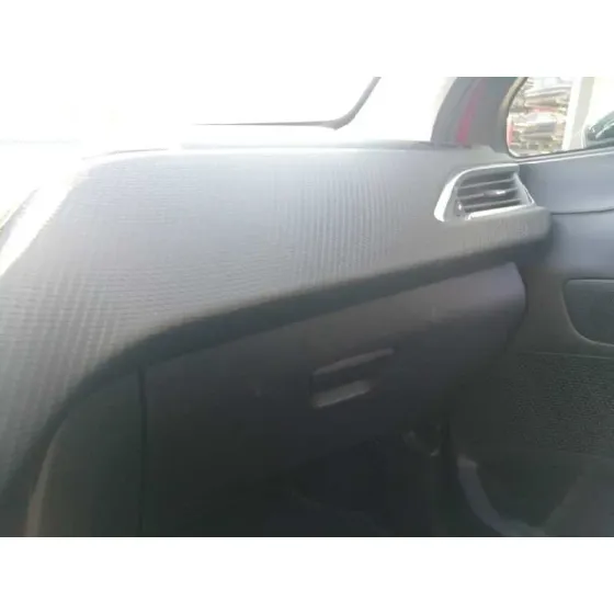 PEUGEOT 208 '2017 1.6 BLUE-HDI FAP ROJO