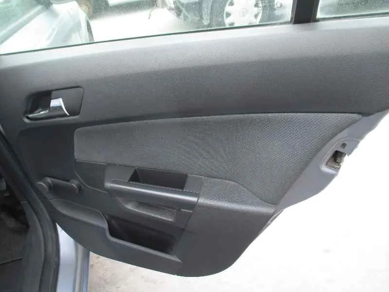 OPEL ASTRA H BERLINA '2005 1.6 16V GRIS