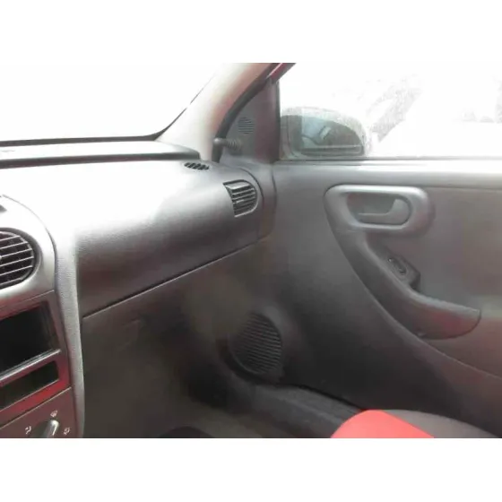 OPEL CORSA C '2003 CLUB ROJO