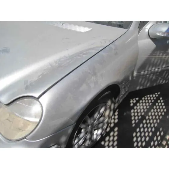 MERCEDES CLASE C (W203) BERLINA '2004 220 CDI (203.006) PLATA