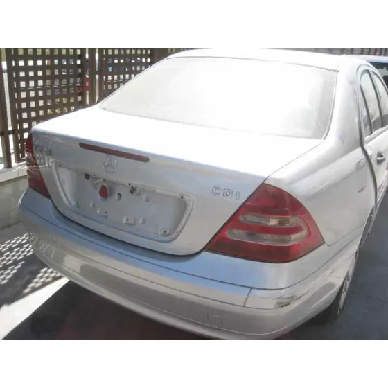 MERCEDES CLASE C (W203) BERLINA '2004 220 CDI (203.006) PLATA