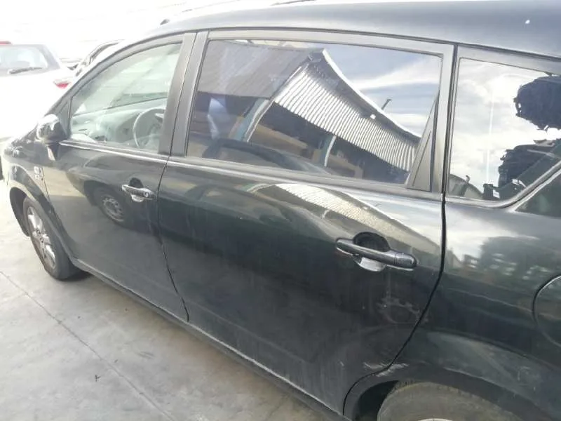 TOYOTA COROLLA VERSO (R1) '2004 2.0 D-4D LUNA NEGRO
