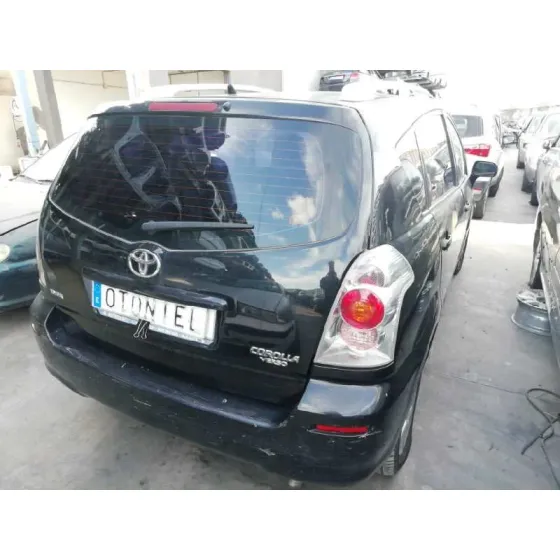 TOYOTA COROLLA VERSO (R1) '2004 2.0 D-4D LUNA NEGRO