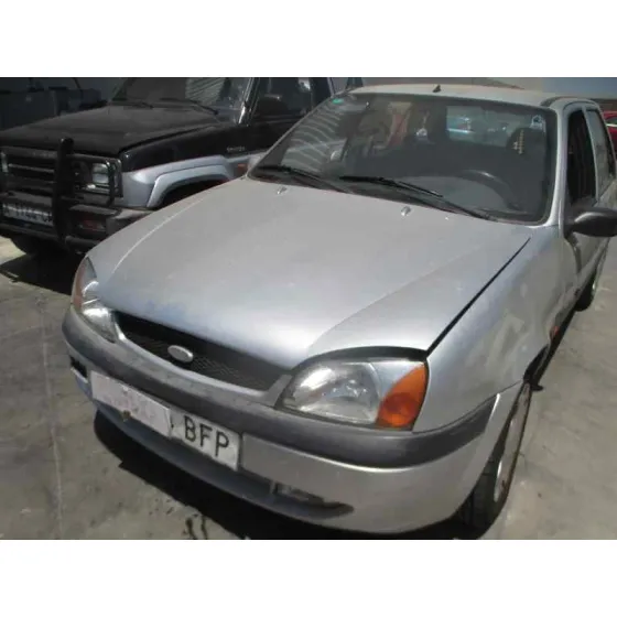 FORD FIESTA BERLINA (DX) '2001 AMBIENTE GRIS