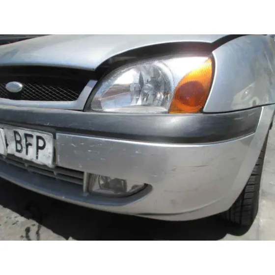 FORD FIESTA BERLINA (DX) '2001 AMBIENTE GRIS