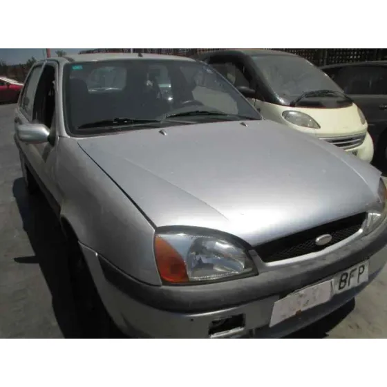 FORD FIESTA BERLINA (DX) '2001 AMBIENTE GRIS