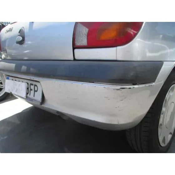 FORD FIESTA BERLINA (DX) '2001 AMBIENTE GRIS