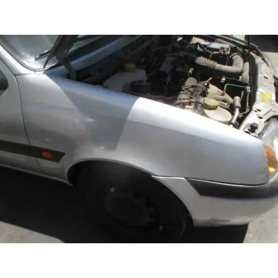 FORD FIESTA BERLINA (DX) '2001 AMBIENTE GRIS