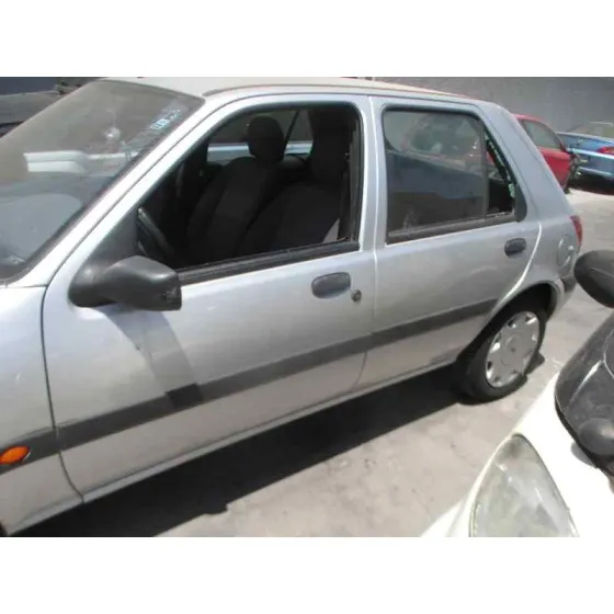 FORD FIESTA BERLINA (DX) '2001 AMBIENTE GRIS
