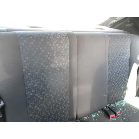 FORD FIESTA BERLINA (DX) '2001 AMBIENTE GRIS