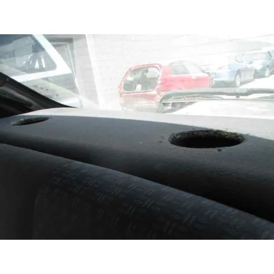 FORD FIESTA BERLINA (DX) '2001 AMBIENTE GRIS