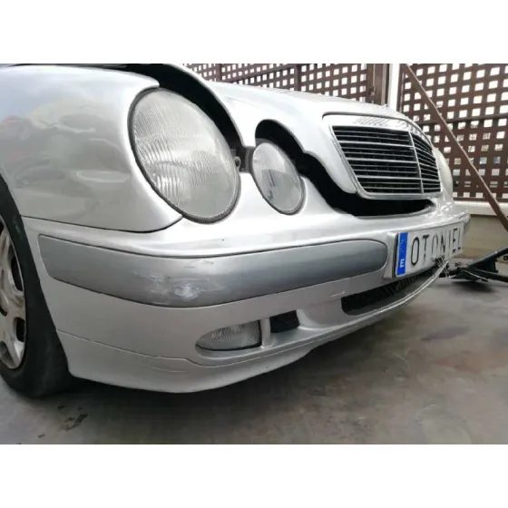 MERCEDES CLASE E (W210) BERLINA DIESEL '2002 2.7 CDI 20V CAT PLATA