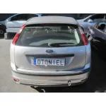 FORD FOCUS BERLINA (CAP) FORD FOCUS BERLINA (CAP) '2005 GHIA GRIS PLATA 2004