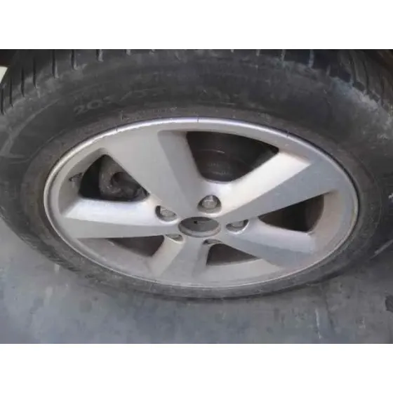 FORD FOCUS BERLINA (CAP) '2005 GHIA GRIS PLATA