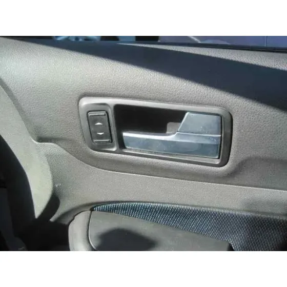 FORD FOCUS BERLINA (CAP) '2005 GHIA GRIS PLATA