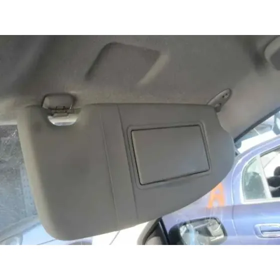 FORD FOCUS BERLINA (CAP) '2005 GHIA GRIS PLATA