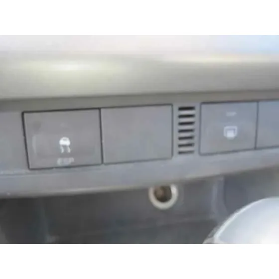 FORD FOCUS BERLINA (CAP) '2005 GHIA GRIS PLATA