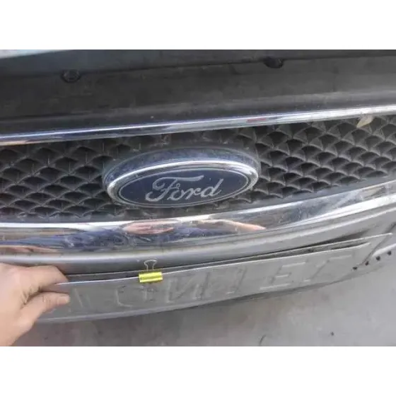 FORD FOCUS BERLINA (CAP) '2005 GHIA GRIS PLATA