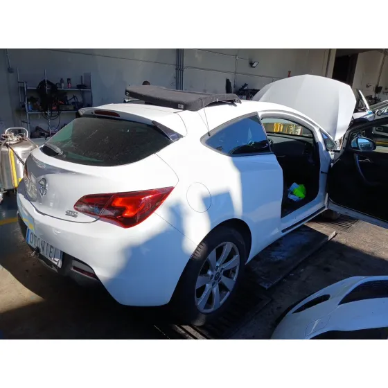 TIPO MOTOR: A14NET OPT. LUJ CVF/KW: 103/10.57