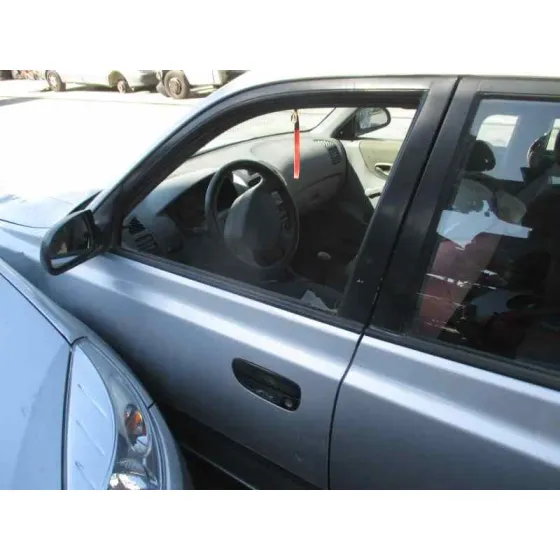 HYUNDAI ACCENT (LC) '2001 GL 5P PLATA
