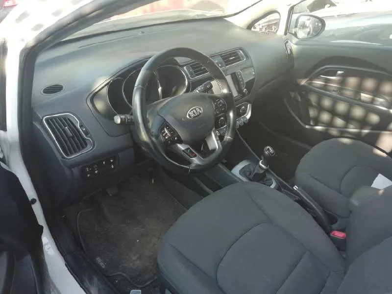 KIA RIO '2017 1.1 CRDI CAT BLANCO