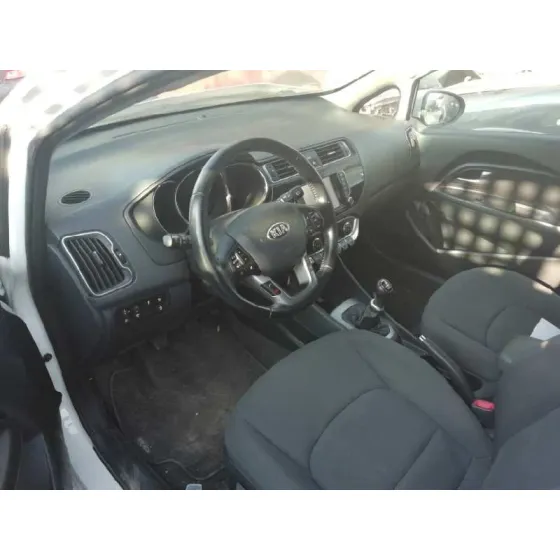 KIA RIO '2017 1.1 CRDI CAT BLANCO